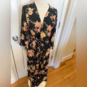 Forever 21 Black Floral Kimono